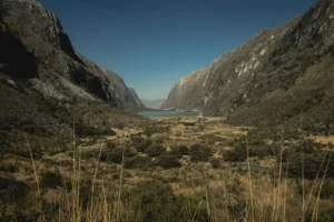Toma panorámica de las quebrada de Llanganuco.